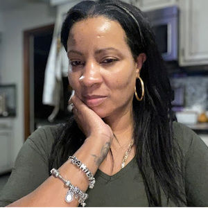 Meet your Posher, Kenisha